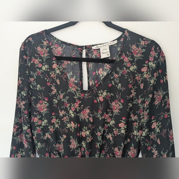 American Rag black floral print long sleeve drawstring waist romper size M EUC - Picture 3 of 10